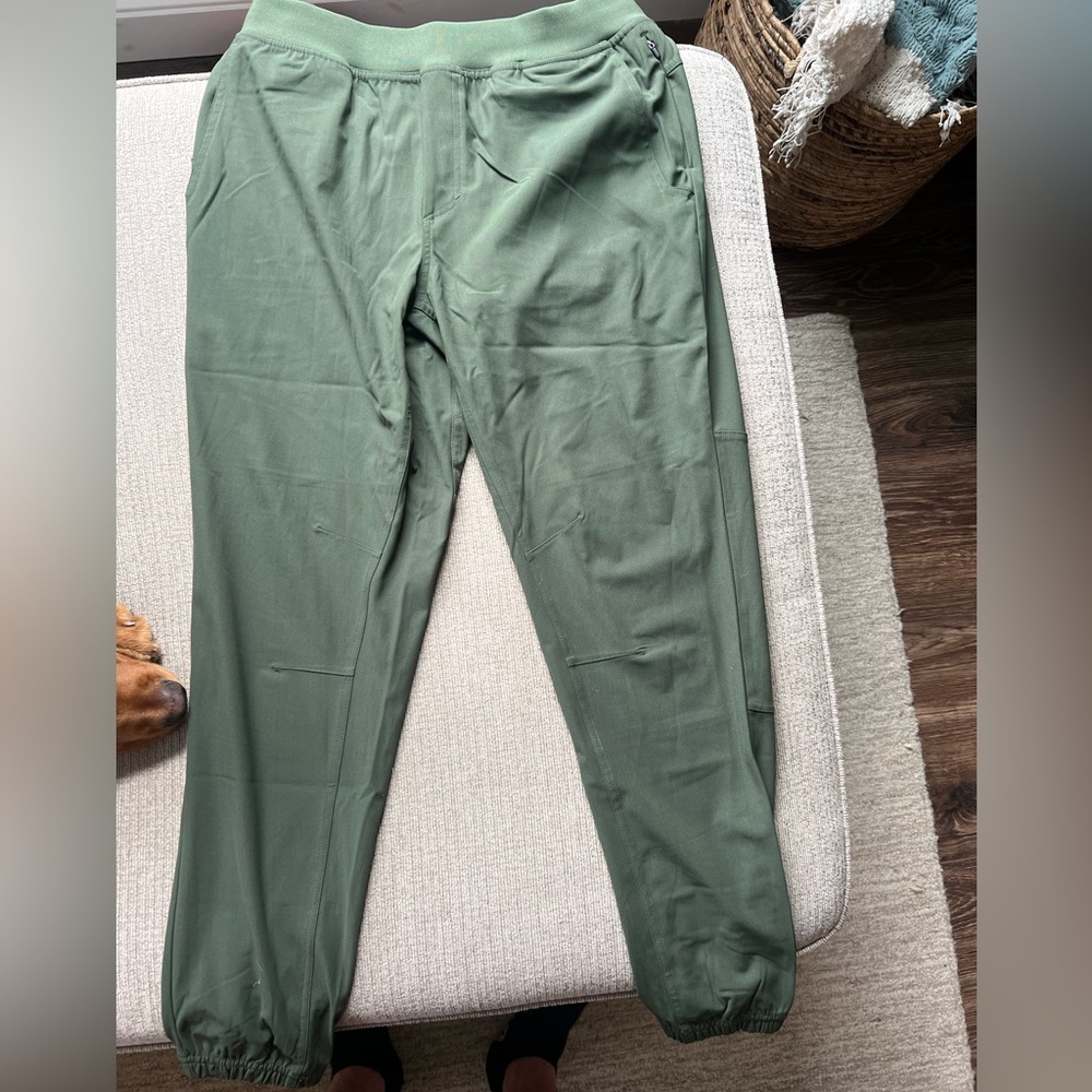 LEGENDS Aviation Jogger. Forest green